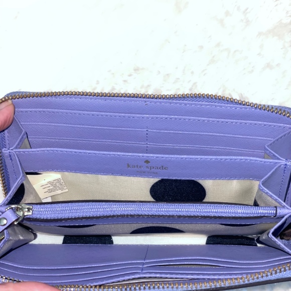 Wallet - Picture 2 of 4